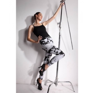 http://www.legice.si/924-thickbox_default/podlozene-hot-blackwhite-cotton-legice.jpg